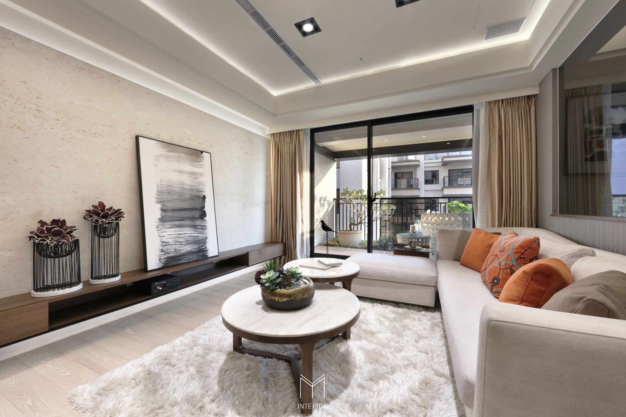用明亮橘抱枕,點綴的雅緻宅:文山方城市 - 作品欣賞 | M+Y Interior Design 張博閩聯合設計